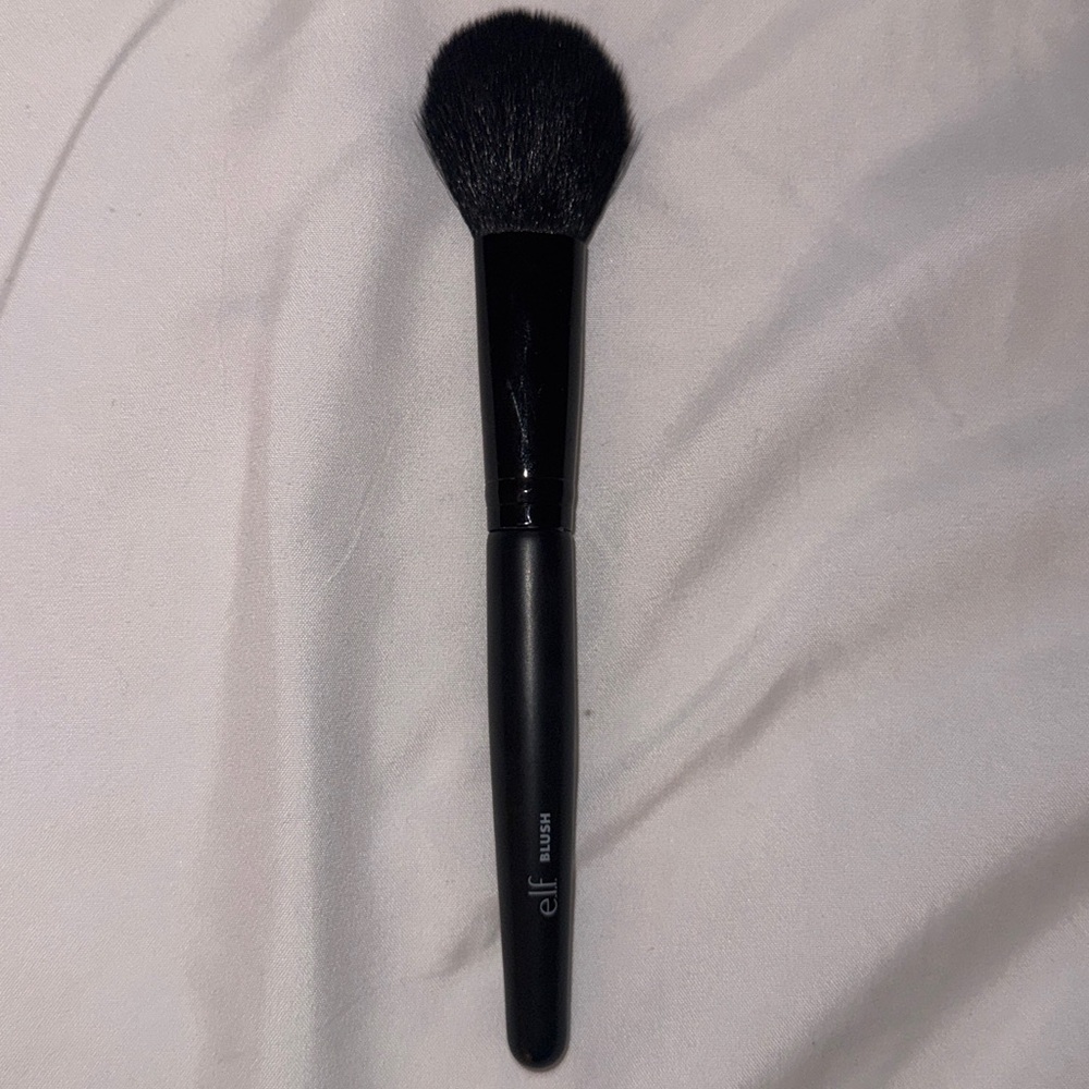 Large Powder Brush - Black Elf BlushBrush - Picture 3 of 3